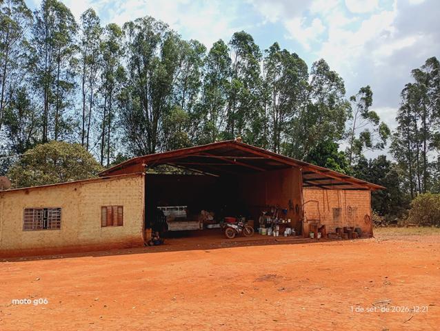 Imóvel Rural: Uma propriedade rural, situada na Fazenda Santo Antônio de Baixo