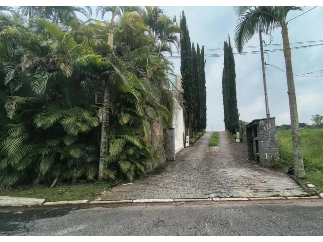 Casa 728,17m² - Terreno 1.105,02m² - Arujá/SP