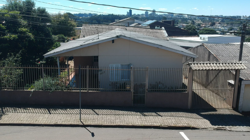 UM LOTE DE TERRENO, constituído de parte do lote nº 11, da quadra “P”, com a área superficial de 192,00m² em PASSO FUNDO/RS + Benfeitoria