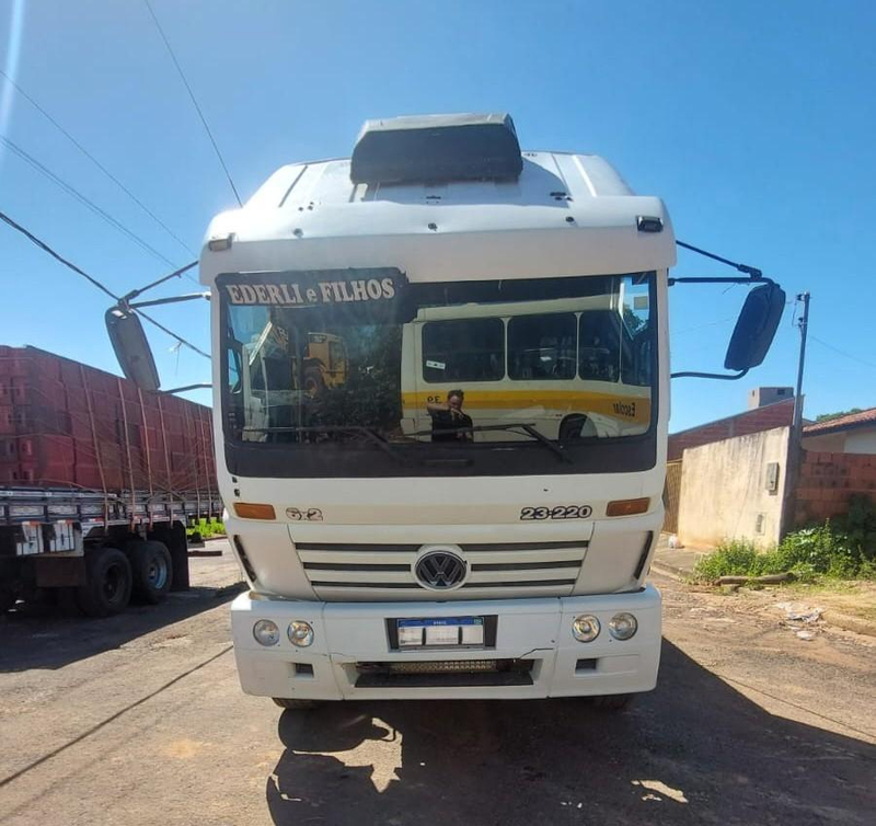 Volkswagen 23.220 6x2