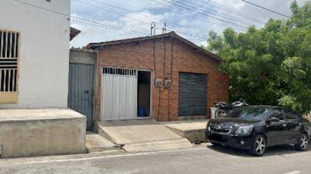 Casa - Padre Sebastião Marleno - Jaguaretama/CE