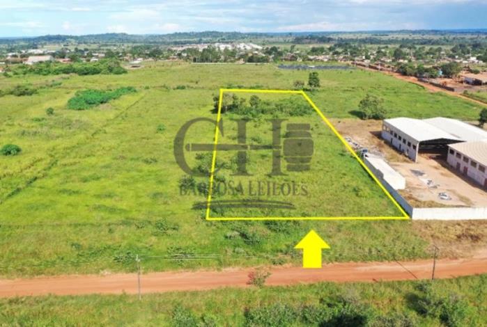 LOTE URBANO COM 6.677m² - R. FLORIANÓPOLIS