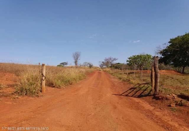 Imóvel Rural: Uma gleba de terras, situada na Fazenda Engenho da Serra