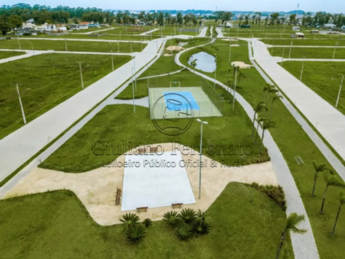 Leilão de terreno com benfeitorias na cidade de Rio Grande /RS