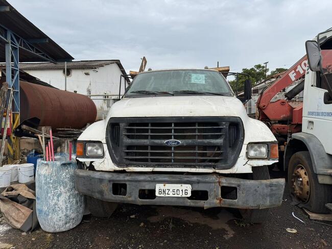 Ford F12000 160