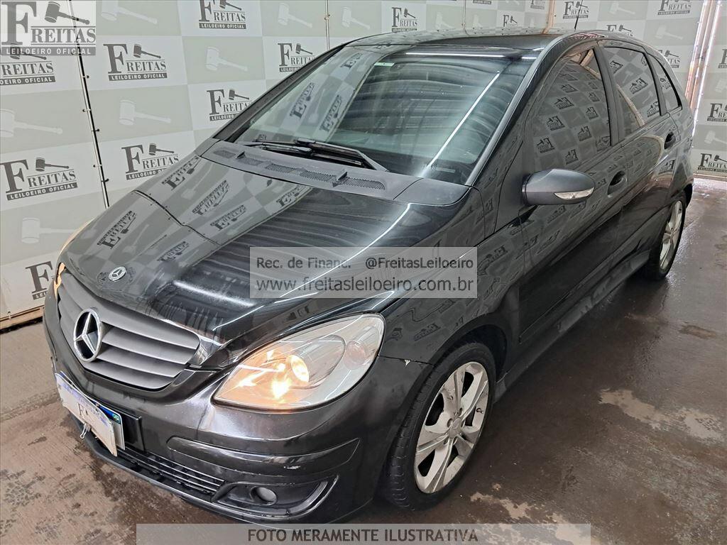 Mercedes-Benz B 200