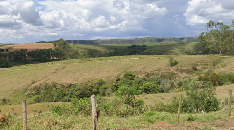 Fazenda campo alegre com 131,55,05 hectares em tapira/mg