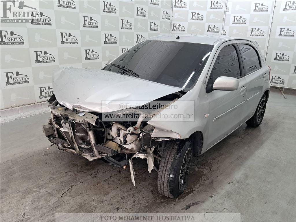 Toyota Etios HB Xls