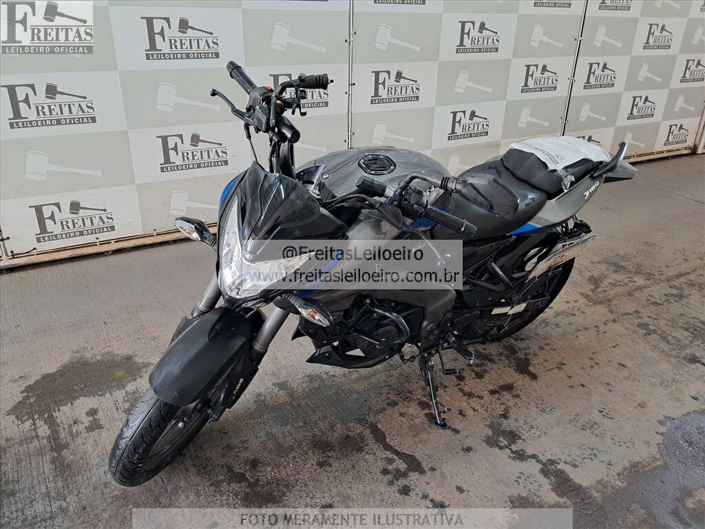 Bajaj Dominar D160