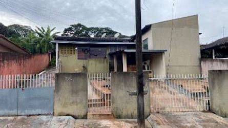 Casa - Jardim Bandeirantes - Arapongas/PR