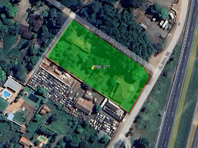 Chácara com área total de 5.710m², Leme/SP