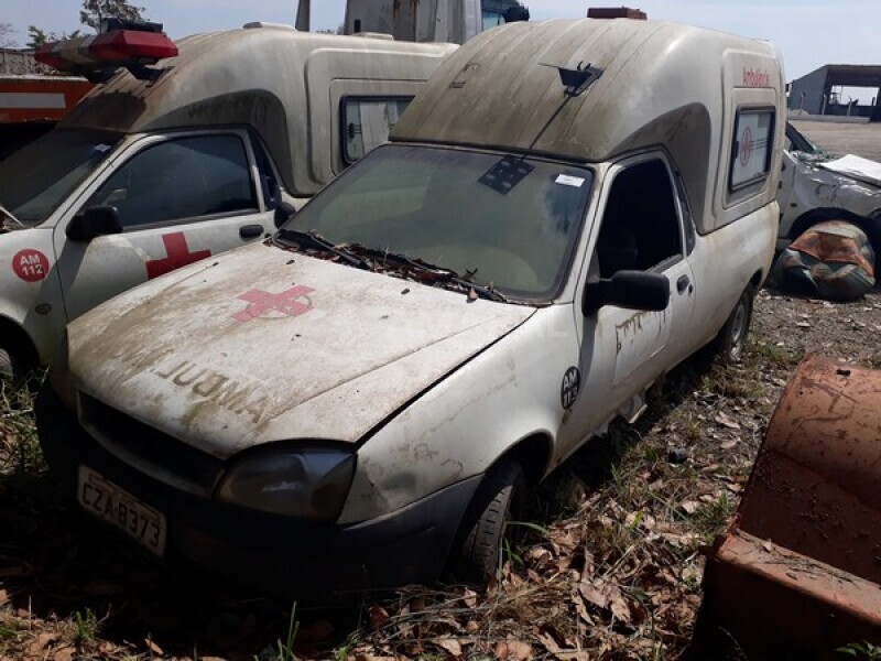 Ford Courier Rontan Amb2